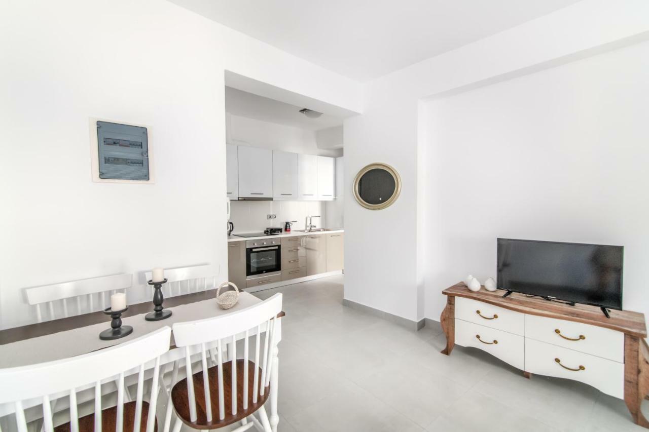Lux 'N Comfort Apartments Tínos Buitenkant foto